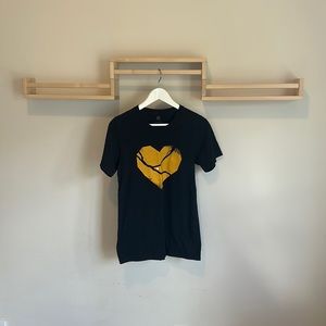 Pittsburgh Heart Shirt Small